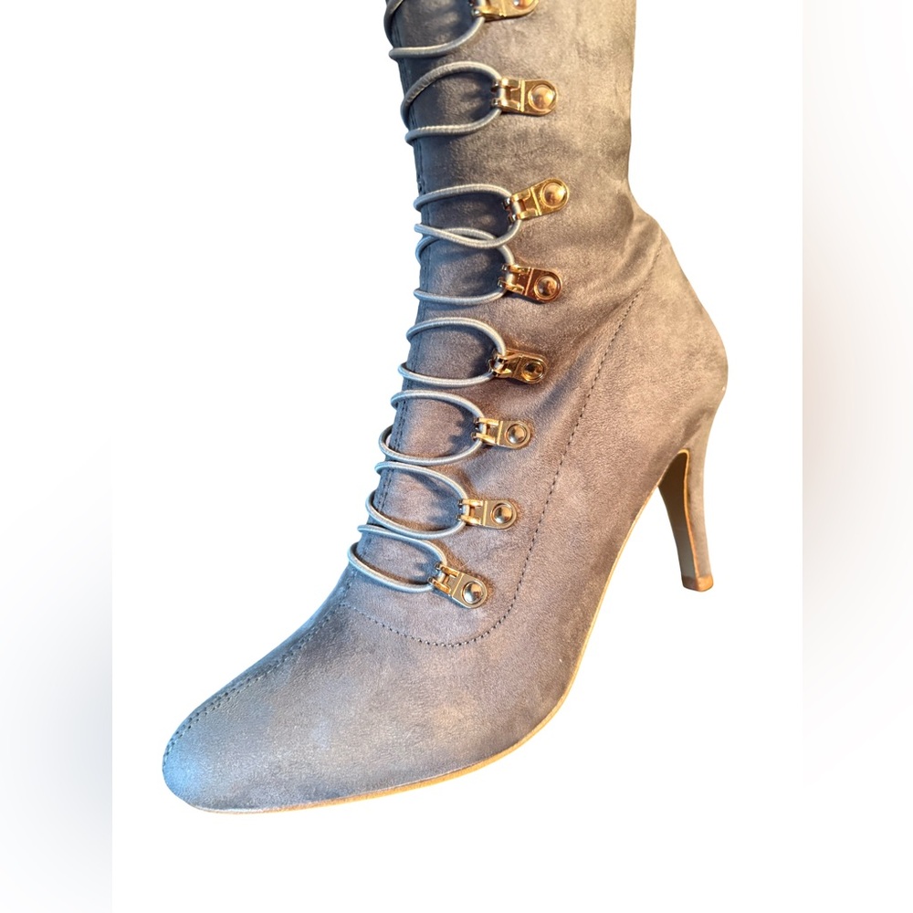 Thrill Journee Collection NWT Sz 7 Gray Faux Leather Over the Knee Lace-Up Boots - Picture 8 of 14